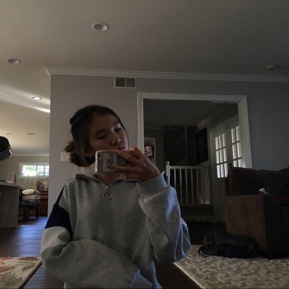 Meet your Posher, Cara - Picture 3 of 4